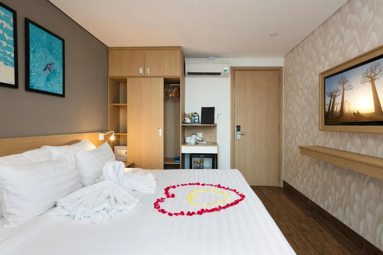 Smile Hotel Нячанг